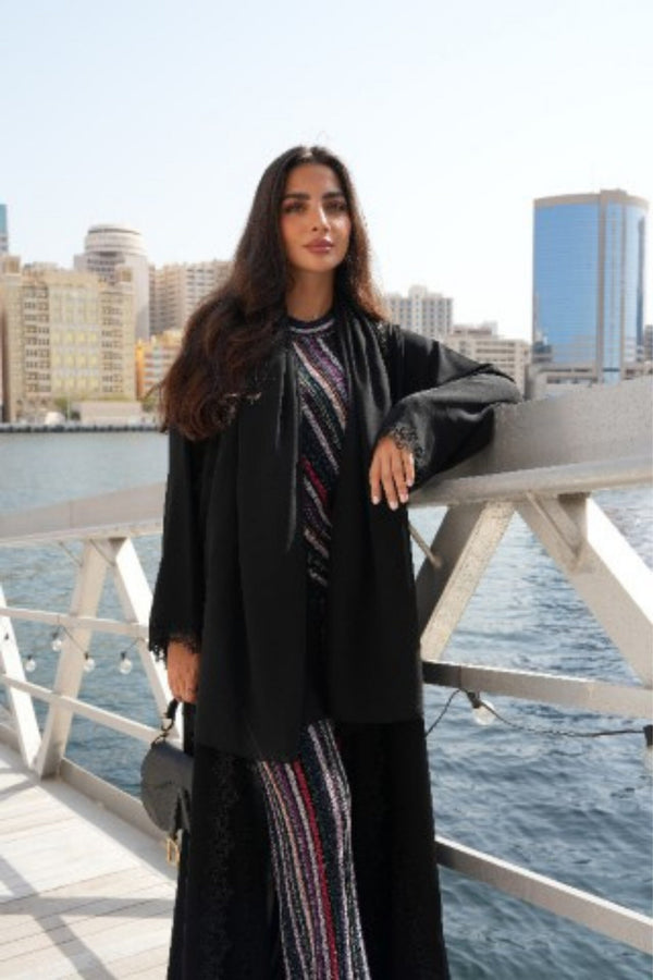Amelia in Noir Lace Abaya