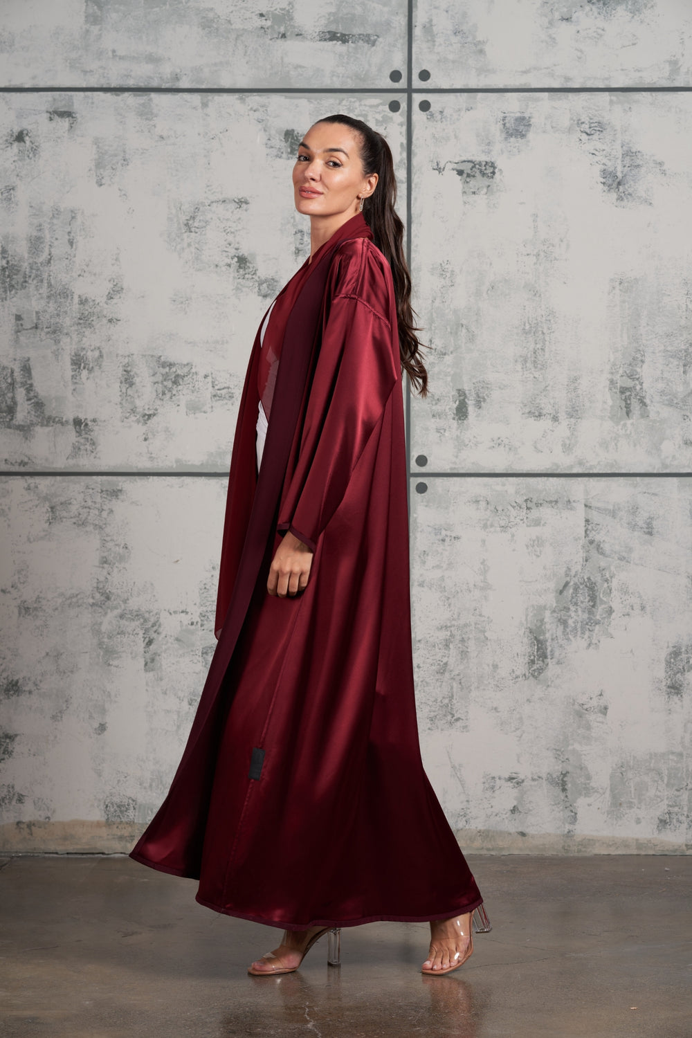 Glassy Abaya in Red (Reversable)