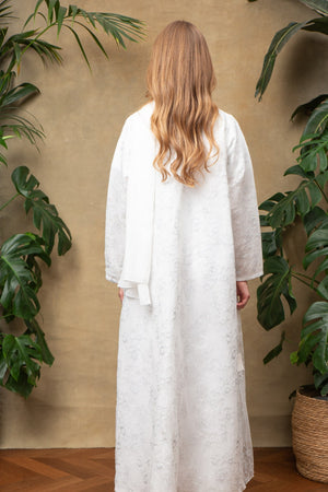 Lina in White Abaya