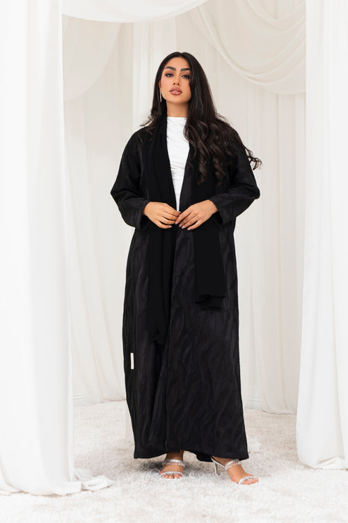 Musky Abaya in Black