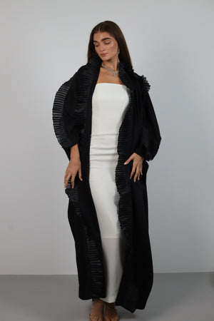Peonne Abaya in Black