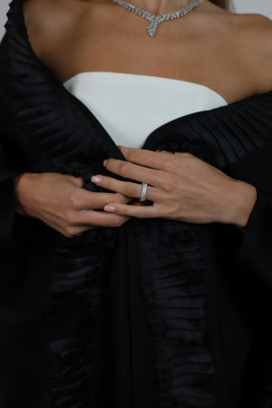 Peonne Abaya in Black