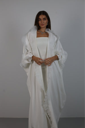 Peonne Abaya in White