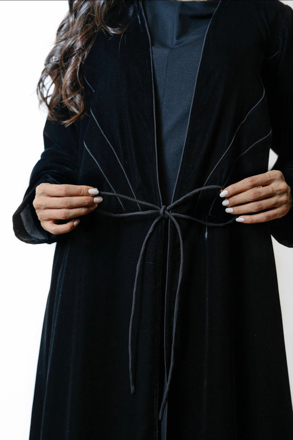 Ribboned Abaya in Black