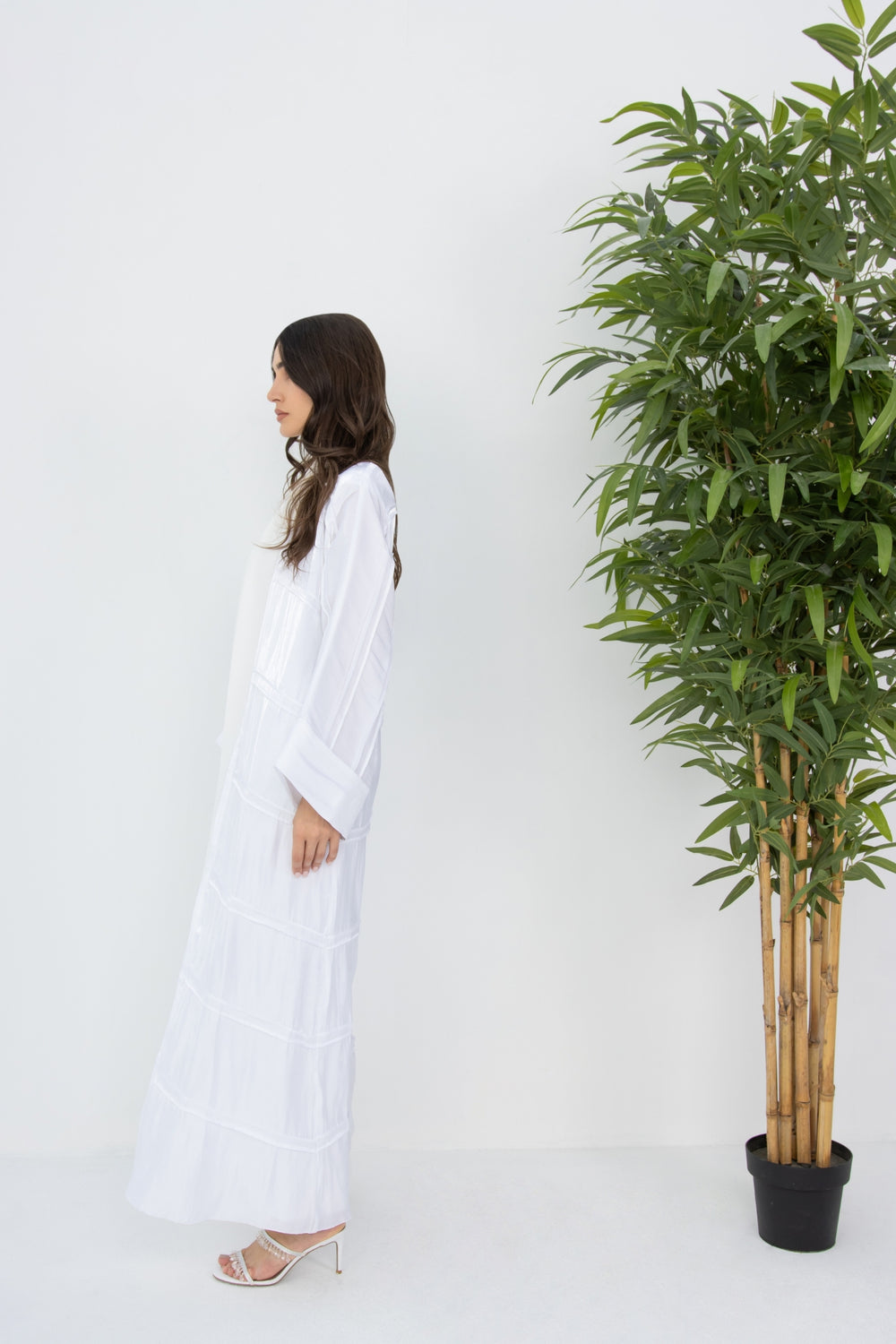 Shimmery Blaze Abaya in White
