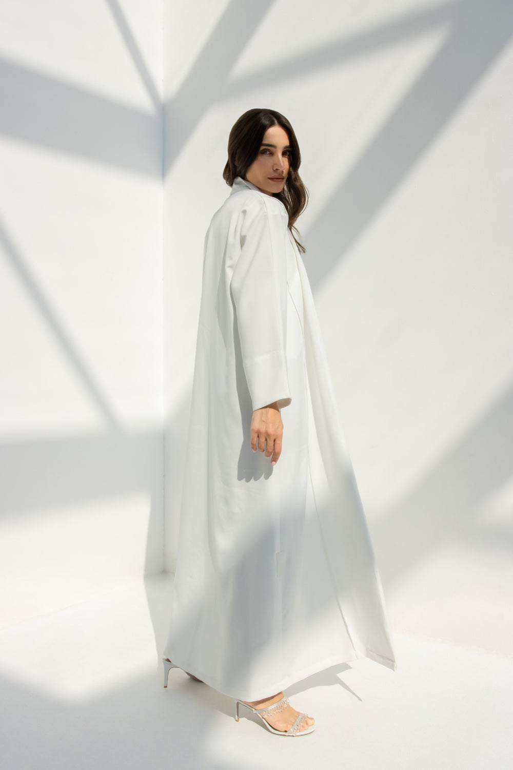 The Cloud Abaya in White